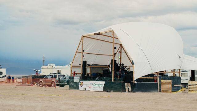 Storm Area 51 — photograph 069